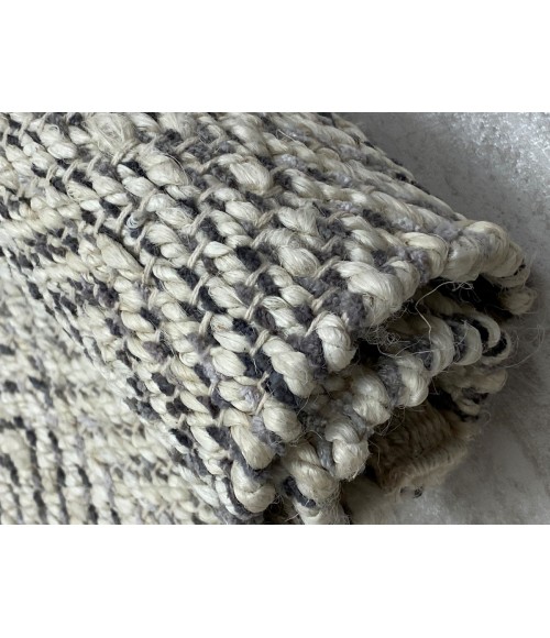 LR Home LR AREA RUG 5181 Micro Chip/ Gray 2' X 5' Rect. Rug