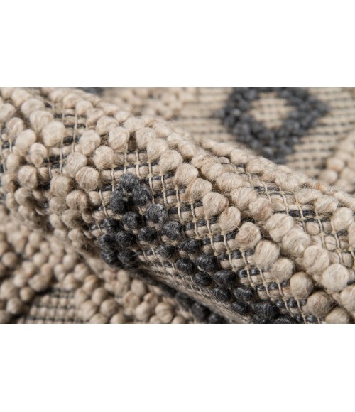 Andes Area Rug Momeni Andes Area Rug AND-2 Beige 2' X 3'