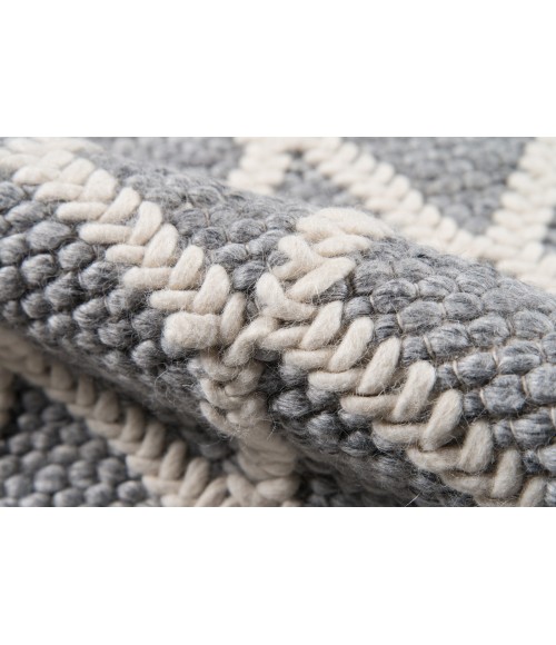 Momeni Andes Area Rug AND-7 Grey 6' X 9'