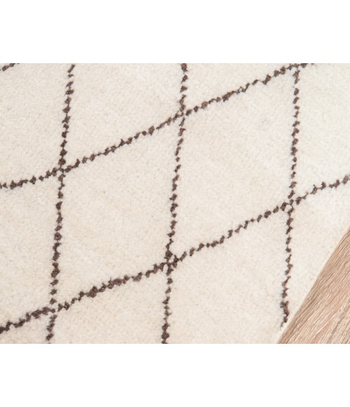 Momeni Atlas Area Rug ATL-5 Ivory 2'3 X 8' Runner