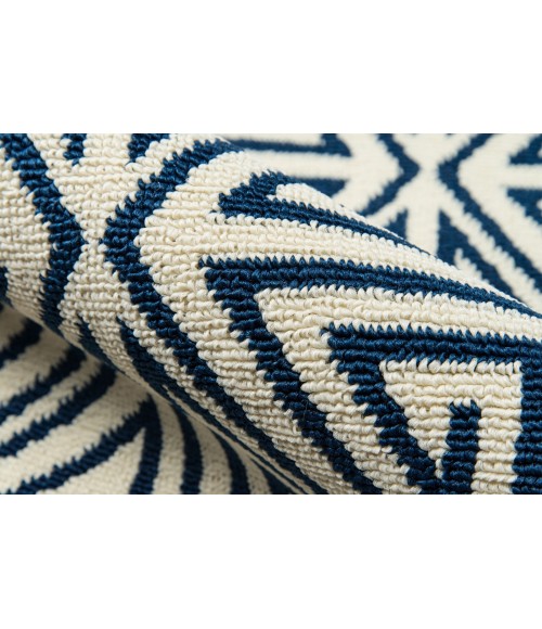 Momeni Baja Area Rug BAJ-4 Diamonds Navy 5'3 X 7'6