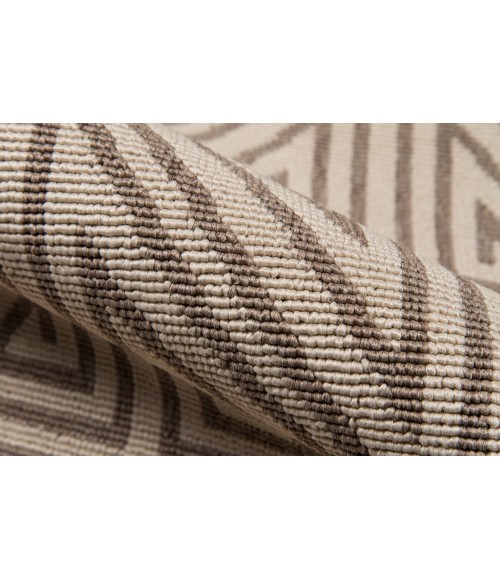 Momeni Baja Area Rug BAJ-4 Diamonds Taupe 2'3 X 4'6