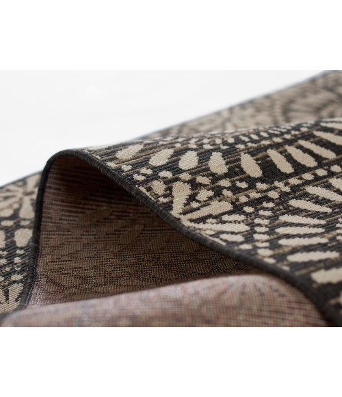 Momeni Baja BAJ39 Neutral 6'7" X 9'6" Area Rug