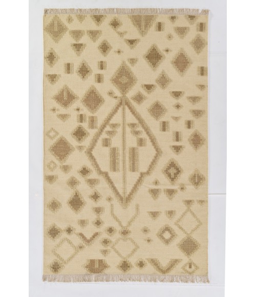 Bristol BRS-6 Natural 3'6" X 5'6" Momeni Bristol BRS-6 Natural 3'6" X 5'6" Area Rug