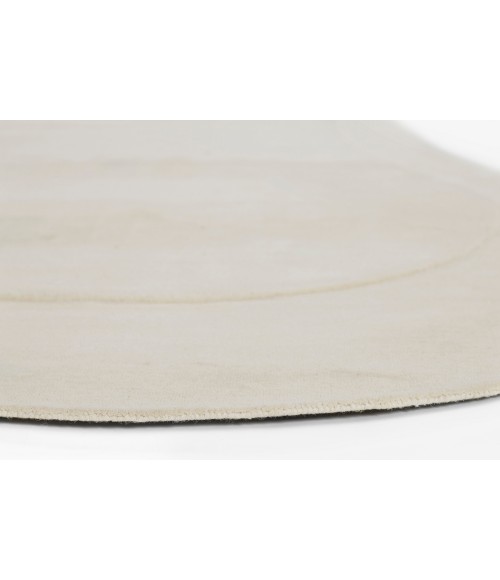 Momeni Claud CUD-1 Ivory 7'3" X 11' Kidney Area Rug