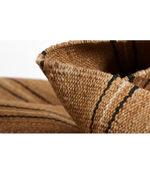 Crescent Area Rug Momeni Crescent Area Rug CRE-2 Broken Stripe Natural 3'6 X 5'6
