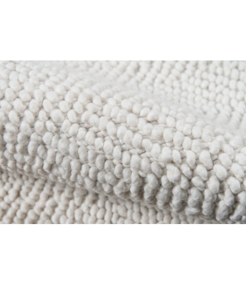 Momeni Ledgebrook Area Rug LED-1 Washington Ivory 3'9 X 5'9