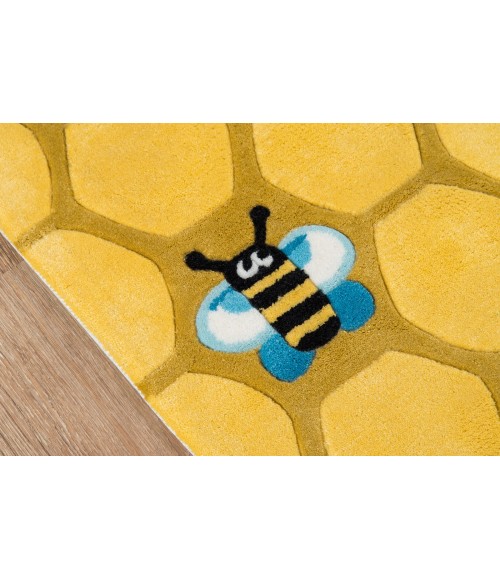 Momeni Lil Mo Whimsy Honeycomb Gold Rug LMJ15 5 ft. X 5 ft. Round Momeni Lil Mo Whimsy Honeycomb Gold LMJ15 5 ft. X 5 ft. Round Rug