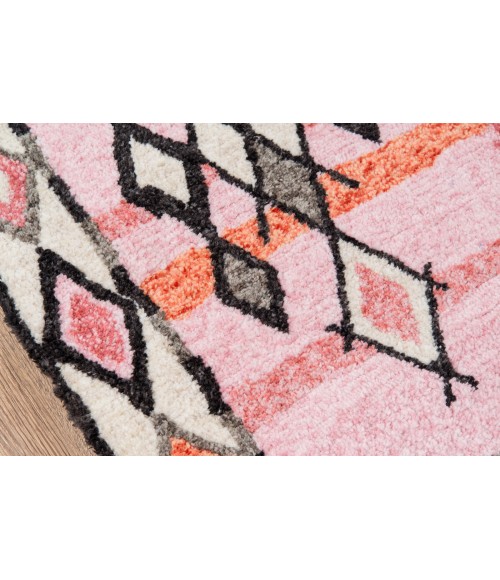 Margaux Area Rug Momeni Margaux Area Rug MGX-2 Pink 2' X 3'
