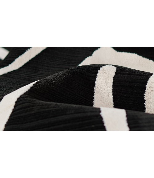 Noho Area Rug Momeni Noho Area Rug NO-04 Black 2'3 X 7'6 Runner
