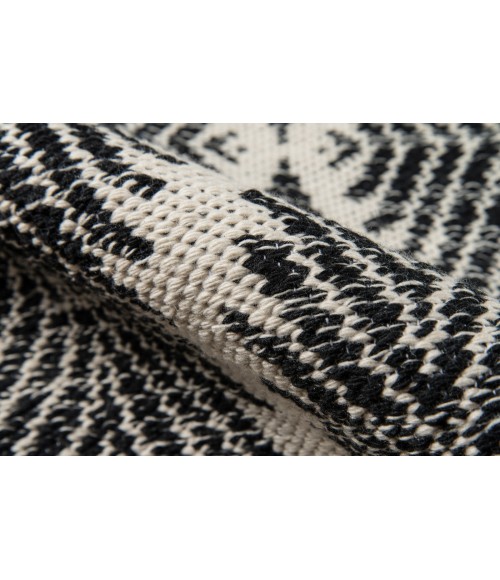 Momeni River Area Rug RIV-1 Beacon Black 8'6 X 11'6