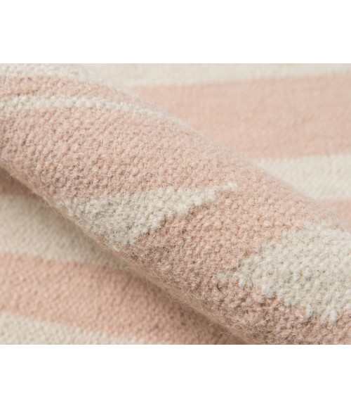 Erin Gates Thompson THO-1 2' X 3' Rectangle Area Rug