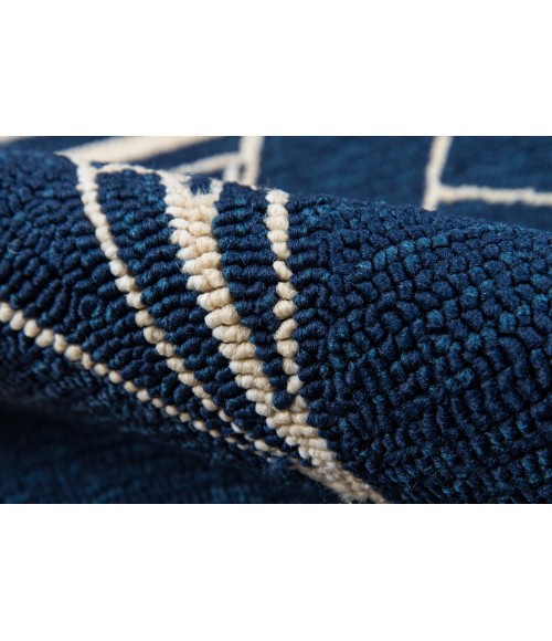 Veranda Area Rug Momeni Veranda Area Rug VR-70 Navy 9' X 9' Round