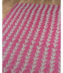 Momeni Novogratz Villa Vi-02 Fuchsia Area Rug 2 ft. X 6 ft. Runner