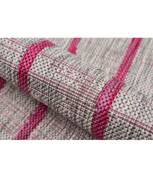 Momeni Villa Area Rug VI-03 Sicily Fuschia 7'10 X 10'10