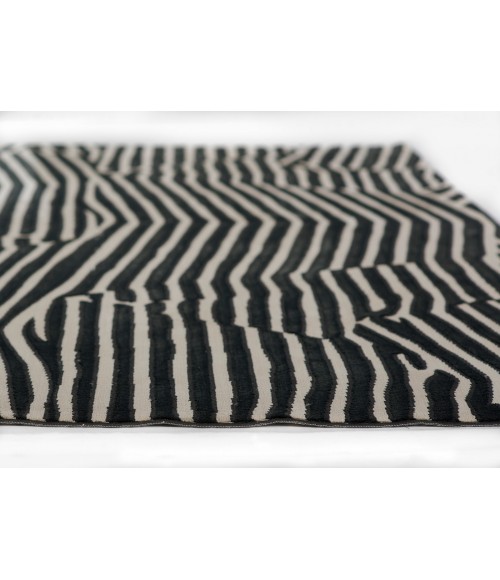 Xander Area Rug Momeni Xander Area Rug XAN-2 Black 9'3 X 12'6