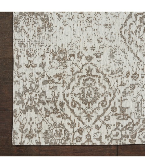 Nourison Damask White DAS06 6 ft. x 9 ft. Rect. Rug