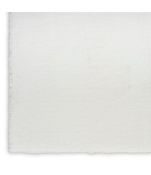 Nourison Soft Plush Rabbit Fur White SFF01 5 ft. X 7 ft. Rect. Rug