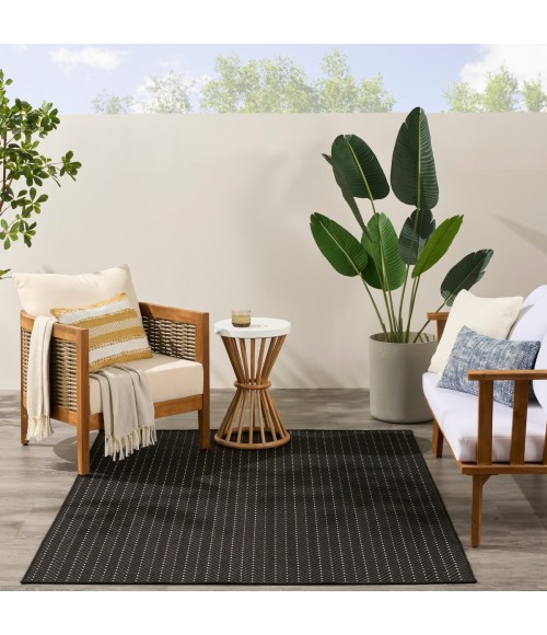 Nourison Horizon Indoor/Outdoor Black HOZ02 5 ft. X 7 ft. Rect. Rug