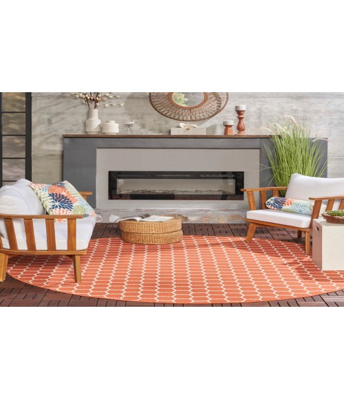 Nourison Reversible Indoor Outdoor Coral RVB01 8 ft. Round Rug