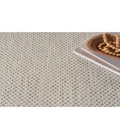 Nourison Courtyard Ivory Silver COU01 6 ft. X 9 ft. Oval Rug