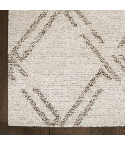 Nourison Venosa Area Rug VSN01-Ivory/Grey