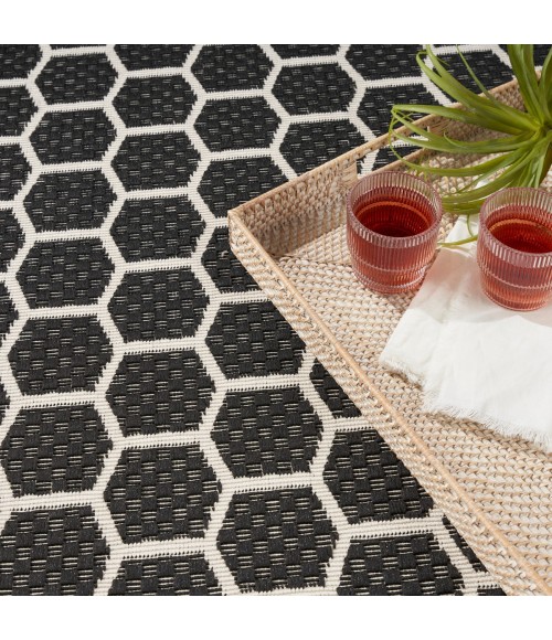 Nourison Reversible Indoor Outdoor Black RVB01 5 ft. X 7 ft. Rect. Rug