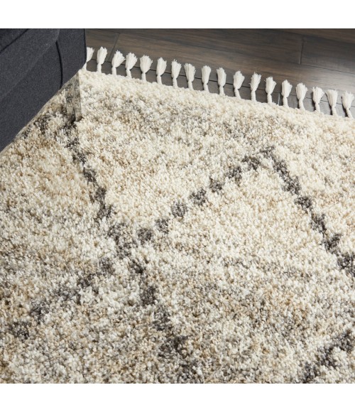 Nourison Scandinavian Shag Ivory/Grey SCN01 4 ft. X 6 ft. Rect. Rug