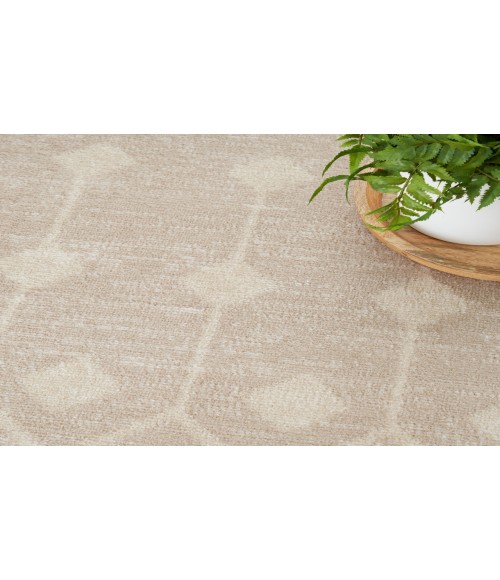 Nourison Grafix Beige GRF37 7 ft. 10 in. X 9 ft. 10 in. Rectangle Rug
