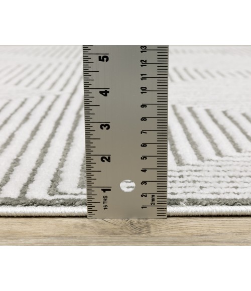 Oriental Weavers MONTECITO 8111W Grey 6' 7X9' 6