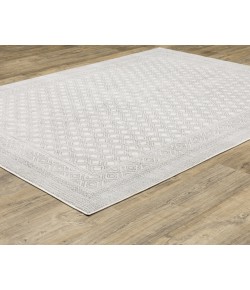 Oriental Weavers Montecito 94W White/ Grey 5 Ft. 3 In. X 7 Ft. 6 In. Rectangle Rug