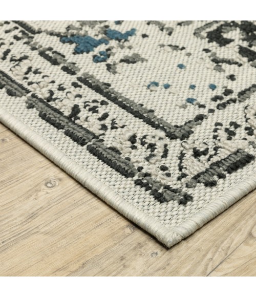 Torrey Area Rug Oriental Weavers Area Rug Torrey 5561H Beige 5' 3" X 7' 3"