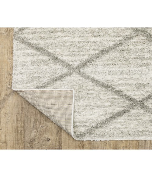 Oriental Weavers Verona Rug Oriental Weavers VERONA 143w Ivory/Grey Rug 2'X3'