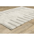 Oriental Weavers Verona Rug Oriental Weavers VERONA 5605h Ivory/Grey Rug 5'3X7'6