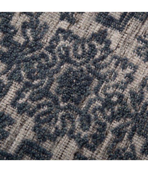 Rizzy Home Hilton Ivory/Gray HTN721 8 ft. X 10 ft. Rectangle Rug