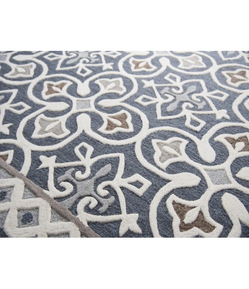 Rizzy Opulent Area Rug OU574A 2'6" x 8' Gray
