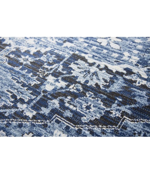 Panache Area Rug Rizzy Panache Area Rug PN6962 6'7" x 9'6" Light Blue