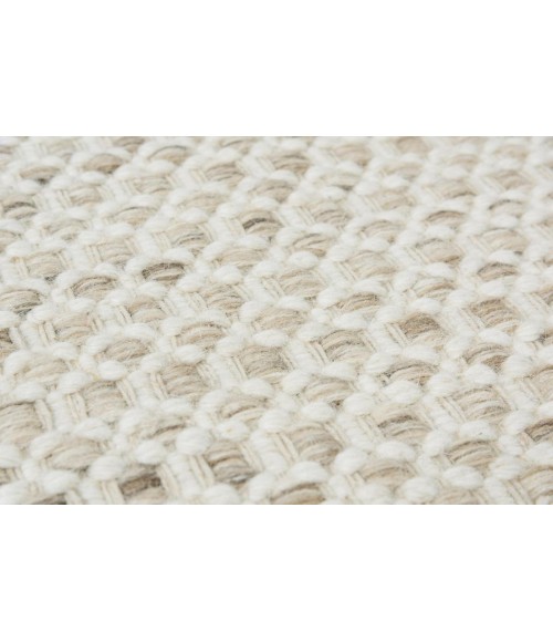 Rizzy Windsor Area Rug WIN103 7'6" x 9'6" Beige