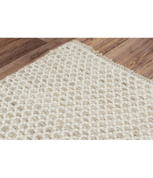 Rizzy Windsor Area Rug WIN103 7'6" x 9'6" Beige