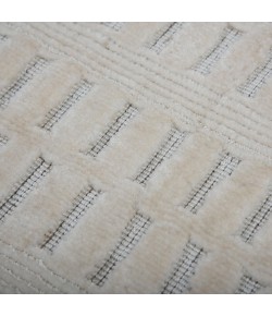 Rizzy Home Manhattan Ivory MAH702 5 ft. X 8 ft. Rect. Rug