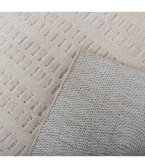 Rizzy Home Manhattan Ivory MAH702 5 ft. X 8 ft. Rect. Rug