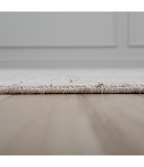 Rizzy Home Qatar Beige Rug QAT028 5 ft. X 7 ft. 6 in. Rect. - Rugs Town Rizzy Home Qatar Beige QAT028 5 ft. X 7 ft. 6 in. Rect. Rug