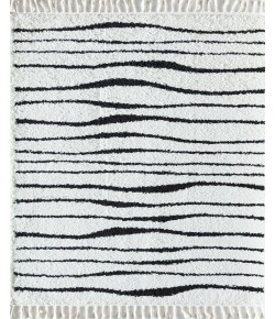 CosmoLiving By Cosmopolitan Bevar RA32547 White Area Rug 2 ft. 6 in. x 4 ft. Rectangle