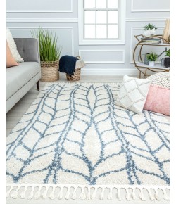 CosmoLiving By Cosmopolitan Bevar RA32575 White Area Rug 2 ft. 6 in. x 4 ft. Rectangle