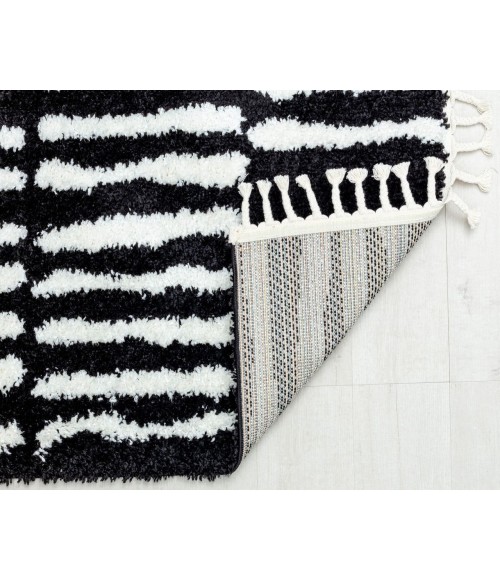Bennett Bevar RA32586 Black Bennett Bevar RA32586 Black Area Rug 8 ft. 3 in. x 10 ft. Rectangle