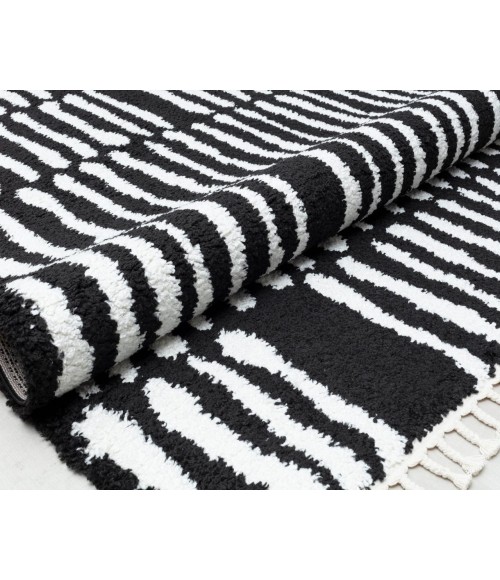 Bennett Bevar RA32586 Black Bennett Bevar RA32586 Black Area Rug 8 ft. 3 in. x 10 ft. Rectangle