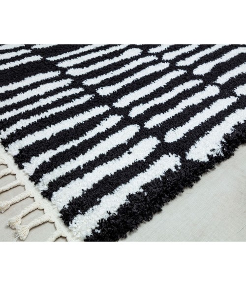 Bennett Bevar RA32586 Black Bennett Bevar RA32586 Black Area Rug 8 ft. 3 in. x 10 ft. Rectangle