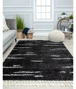 CosmoLiving By Cosmopolitan Bevar RA32617 Black Area Rug 5 ft. x 7 ft. Rectangle