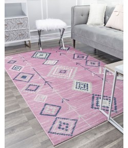 CosmoLiving By Cosmopolitan Soleil RA28362 pink Area Rug 5 ft. x 7 ft. Rectangle