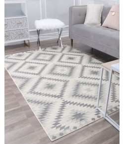 CosmoLiving By Cosmopolitan Soleil RA28388 ivory Area Rug 5 ft. x 7 ft. Rectangle